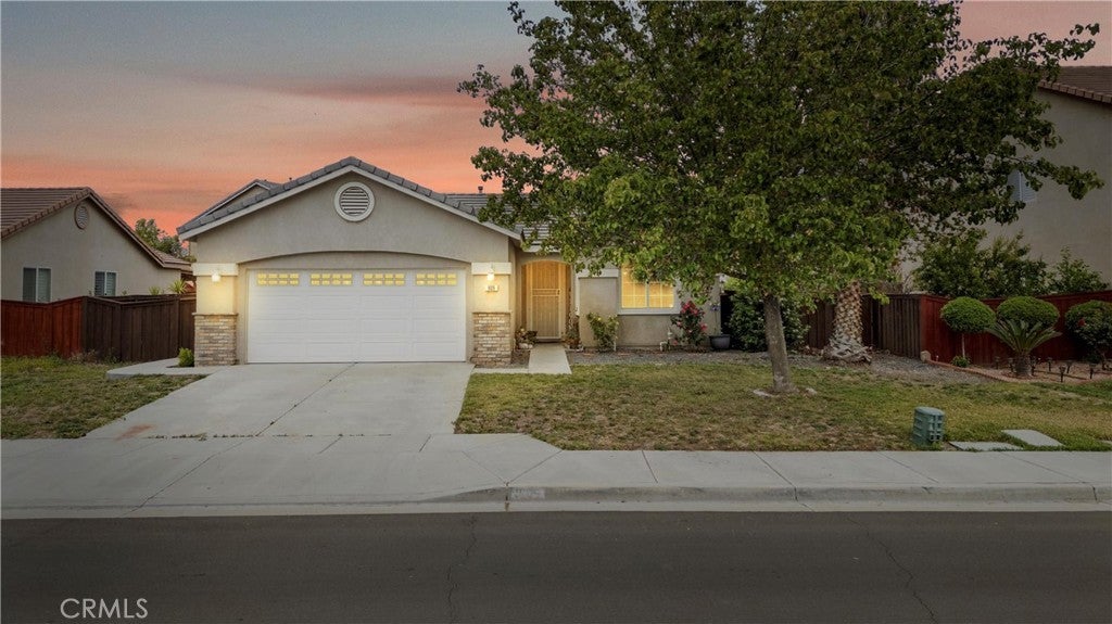 Photo of Listing #IV25167620