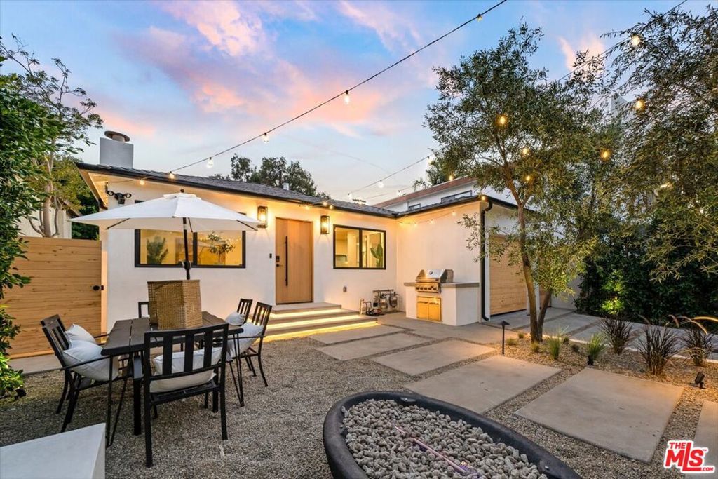 Photo of Listing #25572269