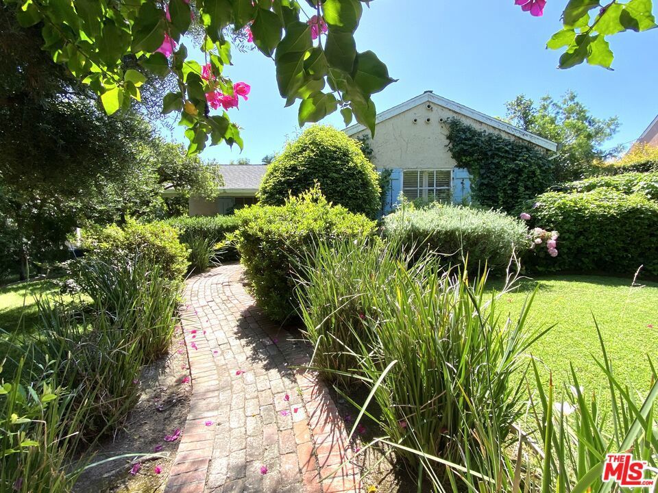 Photo of Listing #25572101