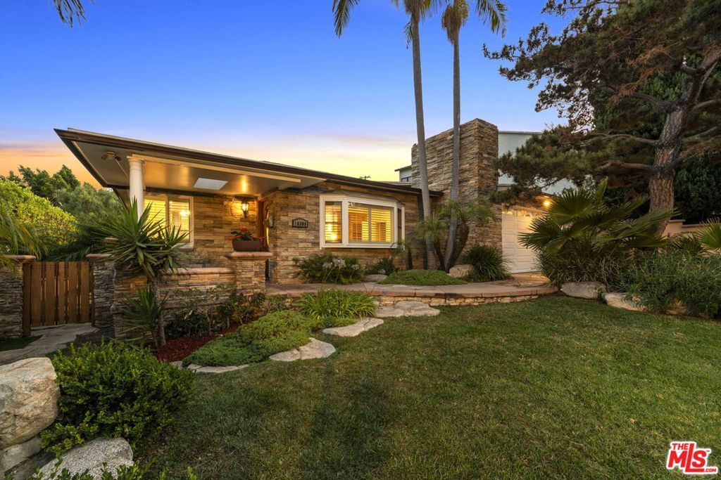 Photo of Listing #25559561