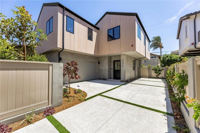 2206 Gates Avenue B, Redondo Beach.