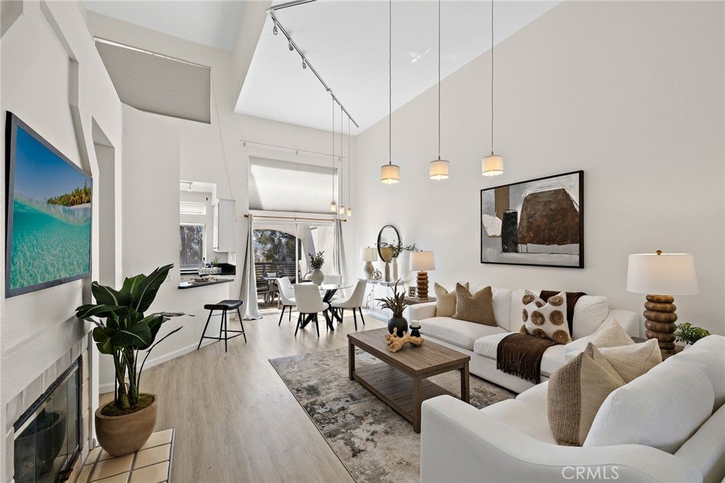 Photo of Listing #OC25167985