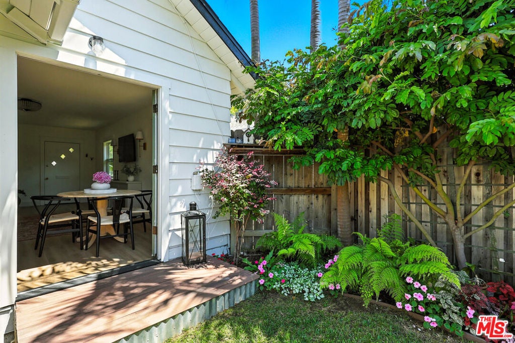 Photo of Listing #25572673