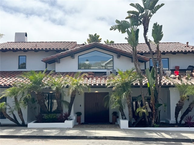 1725 N Poinsettia Avenue, Manhattan Beach.