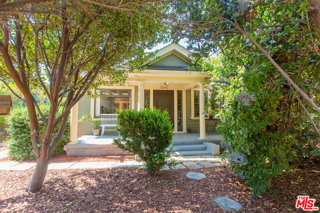 Photo of Listing #25571957