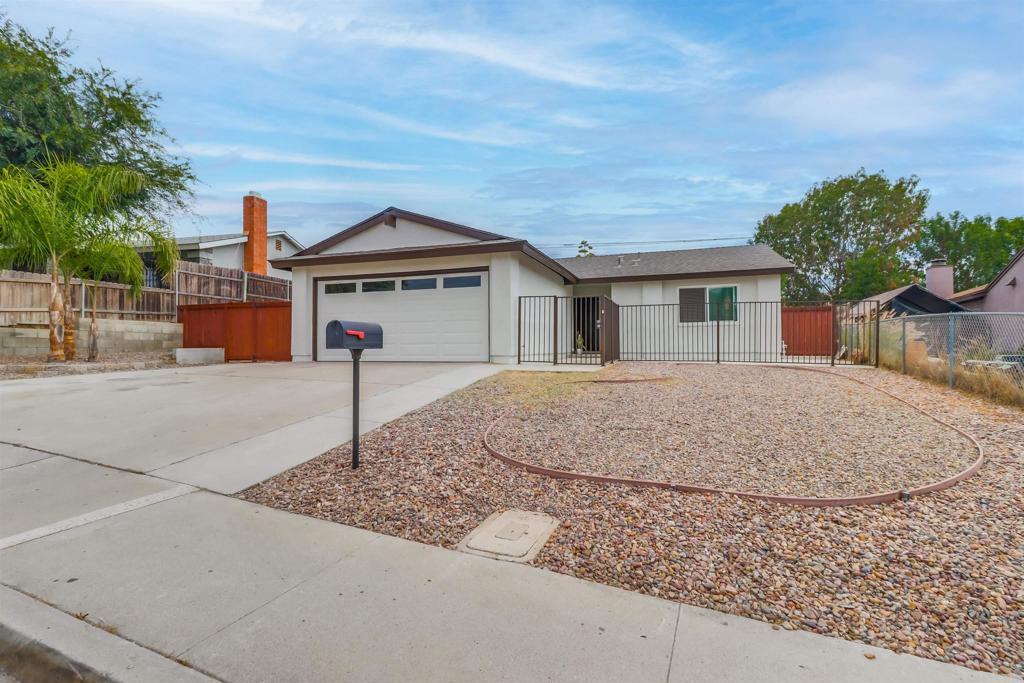 Photo of Listing #PTP2505831