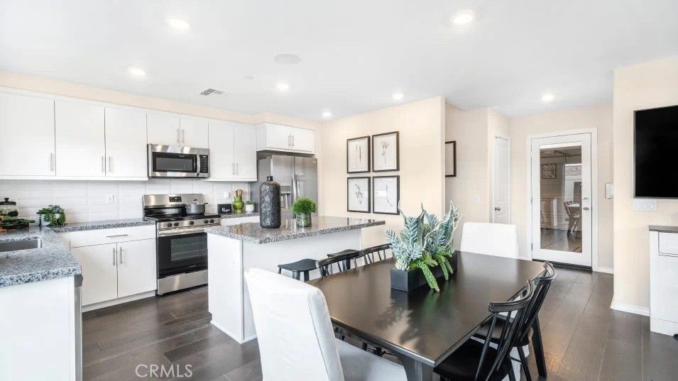 Photo of Listing #SW25173012