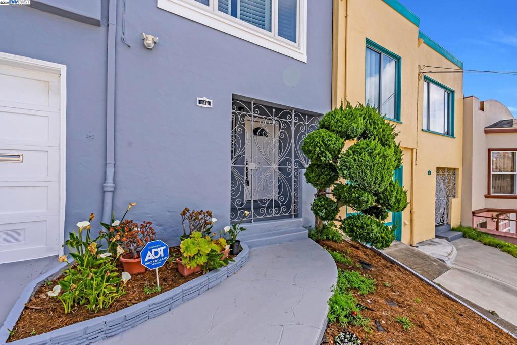 Photo of Listing #41106776