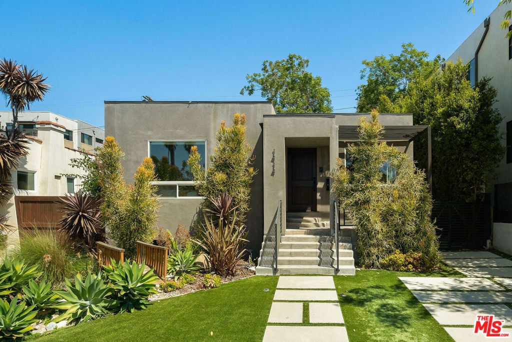 Photo of Listing #25572149