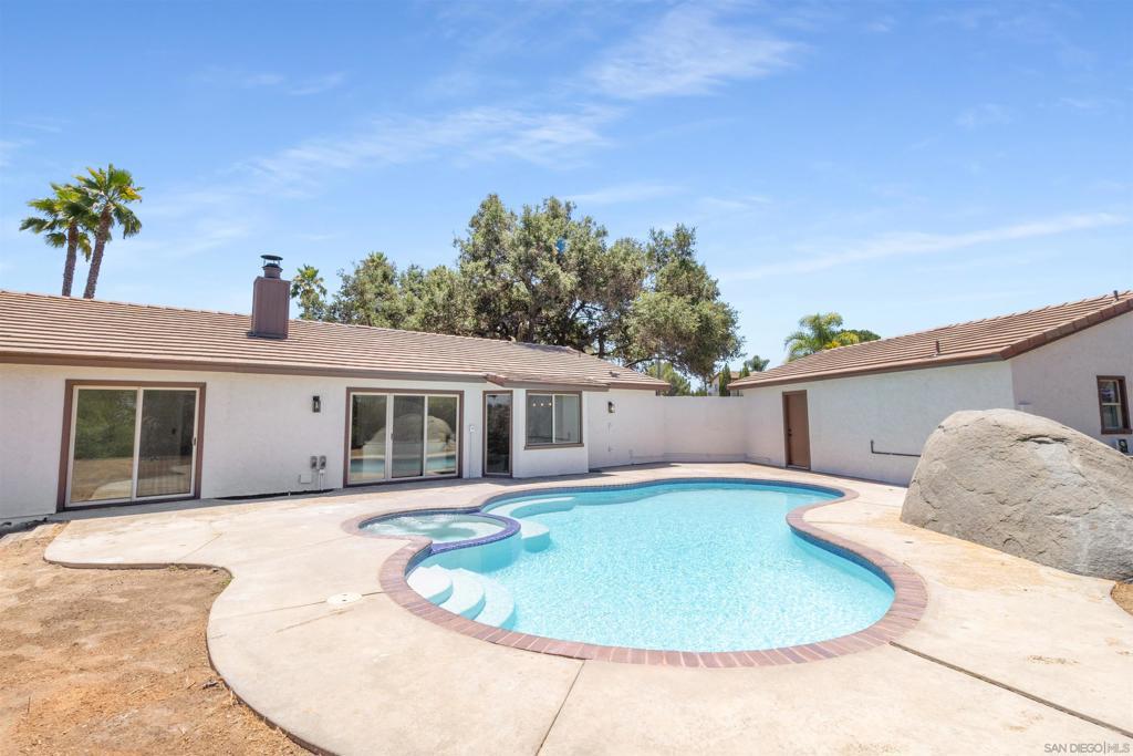 Photo of Listing #250035104SD