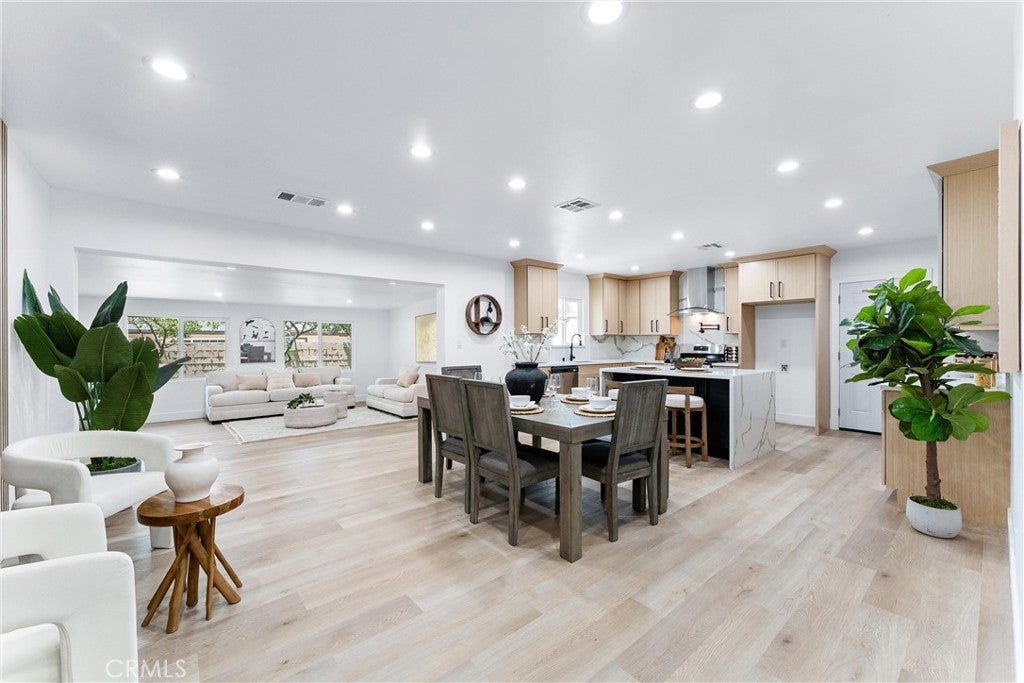 Photo of Listing #PW25173181