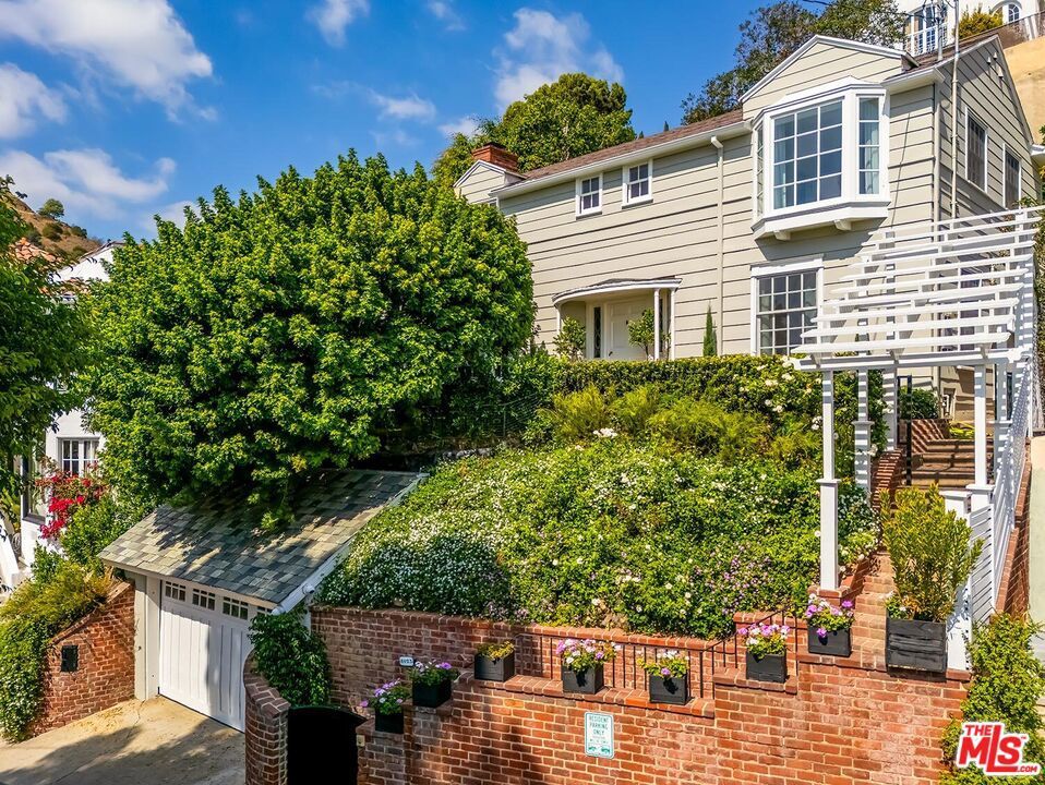 Photo of Listing #25560929