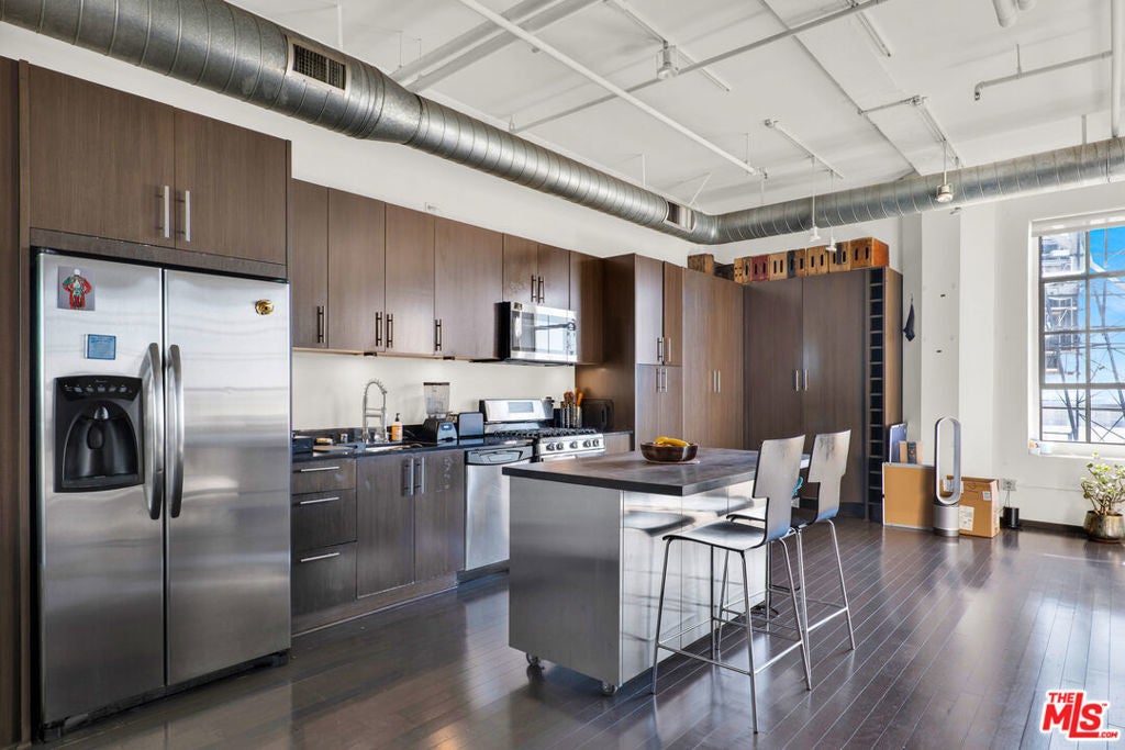 Photo of Listing #25571471