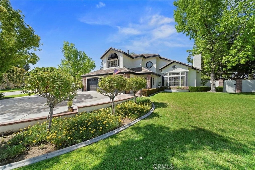 Photo of Listing #IV25173472