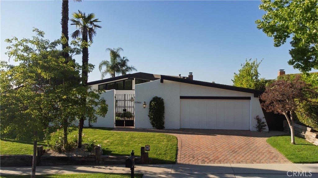 Photo of Listing #SR25153749