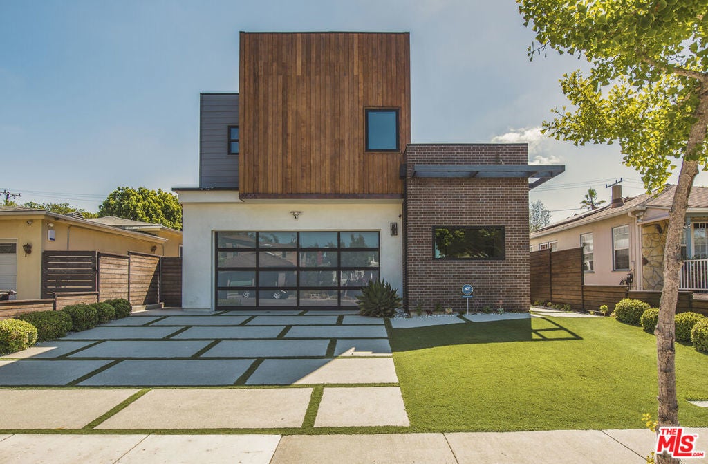 Photo of Listing #25549583