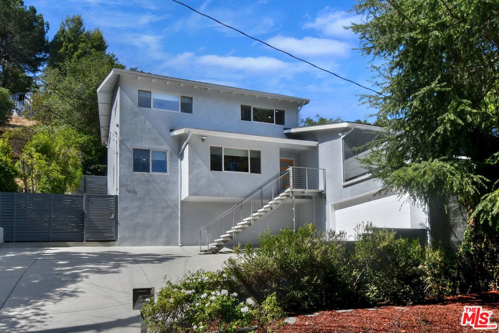 Photo of Listing #25572427