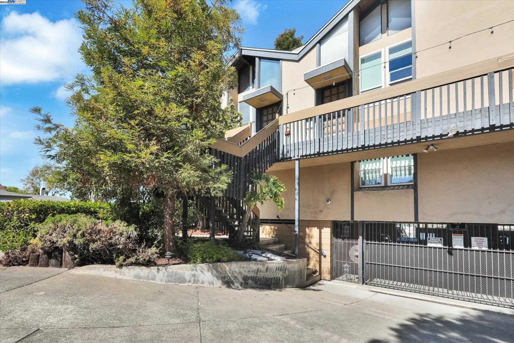 Photo of Listing #41106944