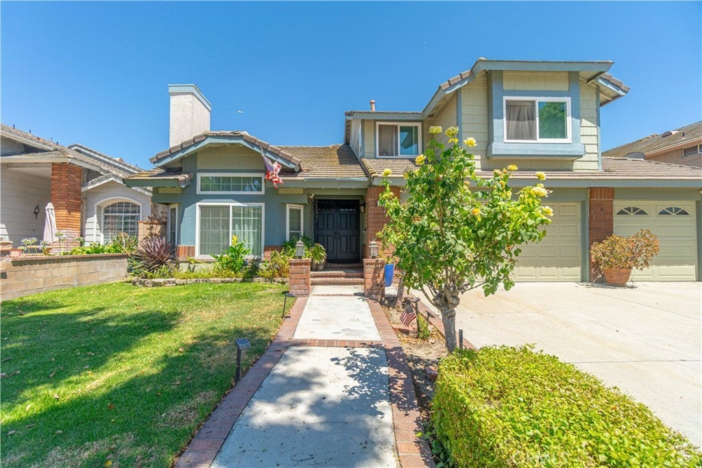 Photo of Listing #IV25173936