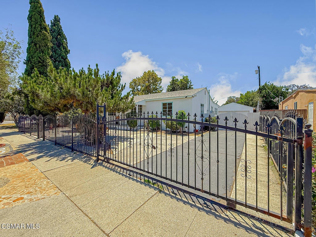 Photo of Listing #225003943