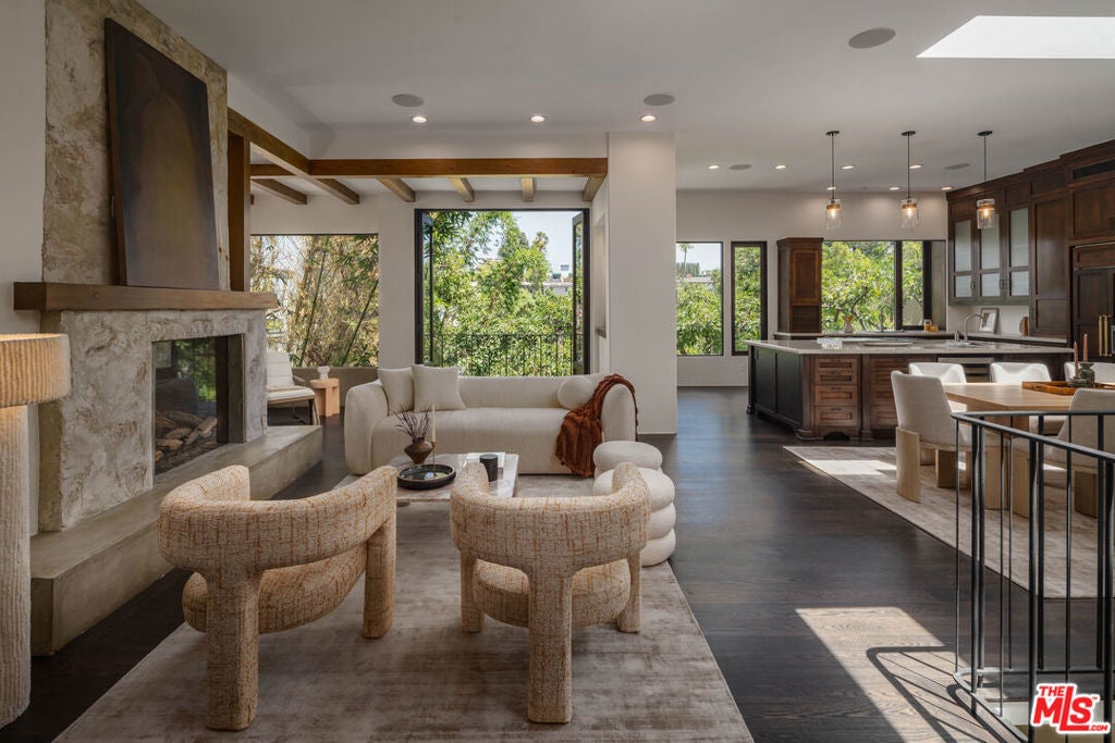 Photo of Listing #25573097