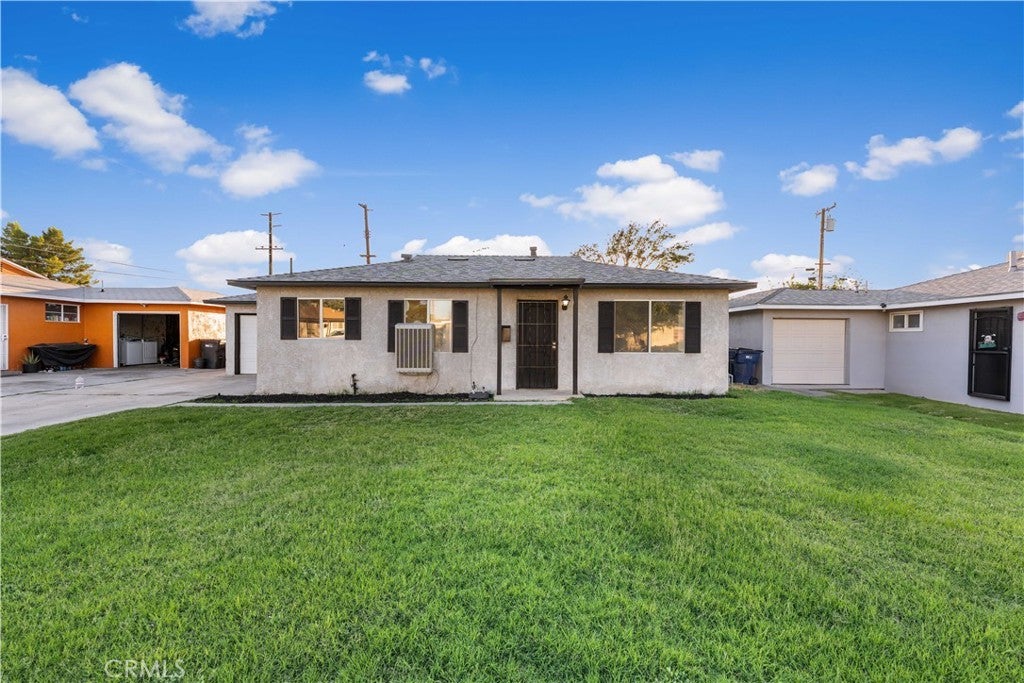 Photo of Listing #SR25174156