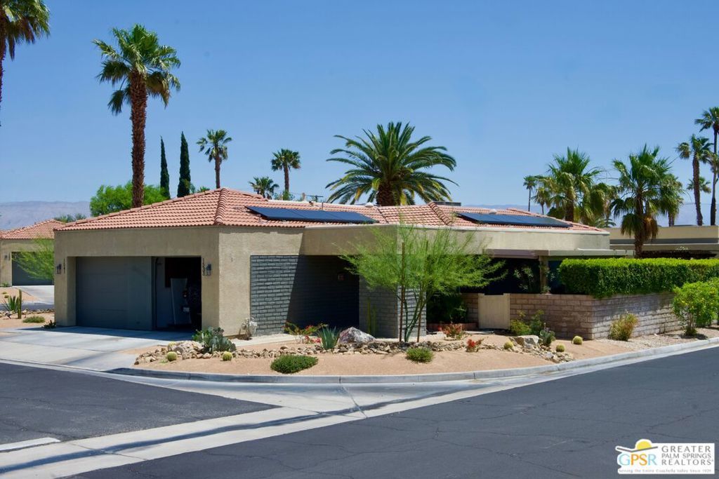 1533 Sunflower Court, Palm Springs