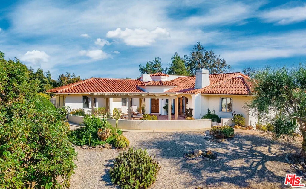 Photo of Listing #25573179