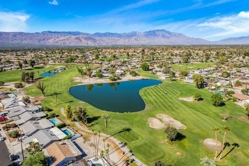 42935 Texas, Palm Desert