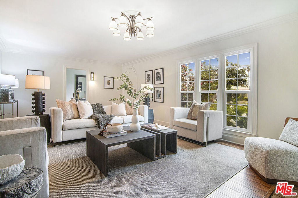 Photo of Listing #25572369