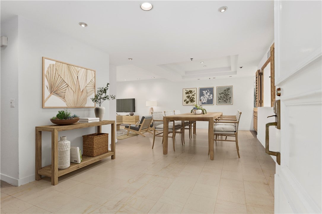 Photo of Listing #SR25161030