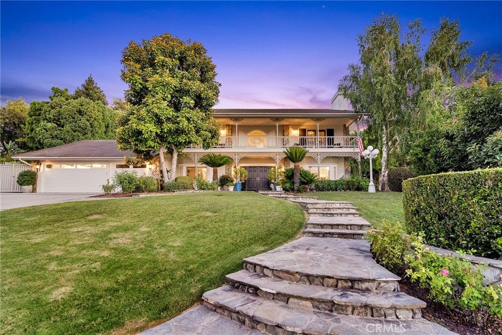 Photo of Listing #IV25174629