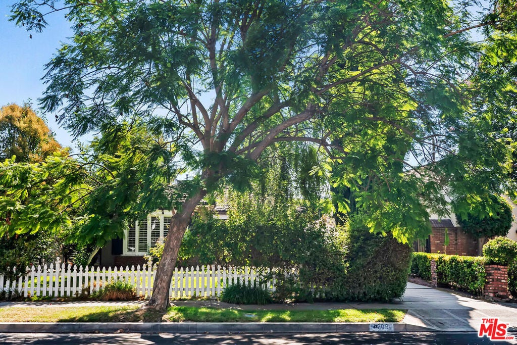 Photo of Listing #25573691