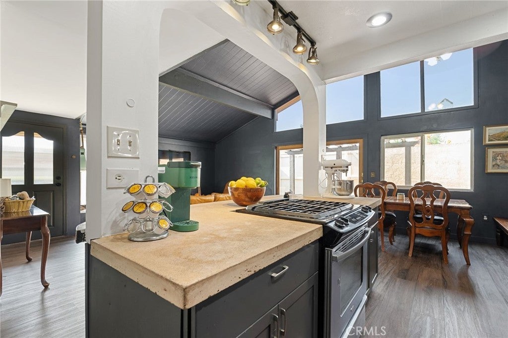 Photo of Listing #OC25173077