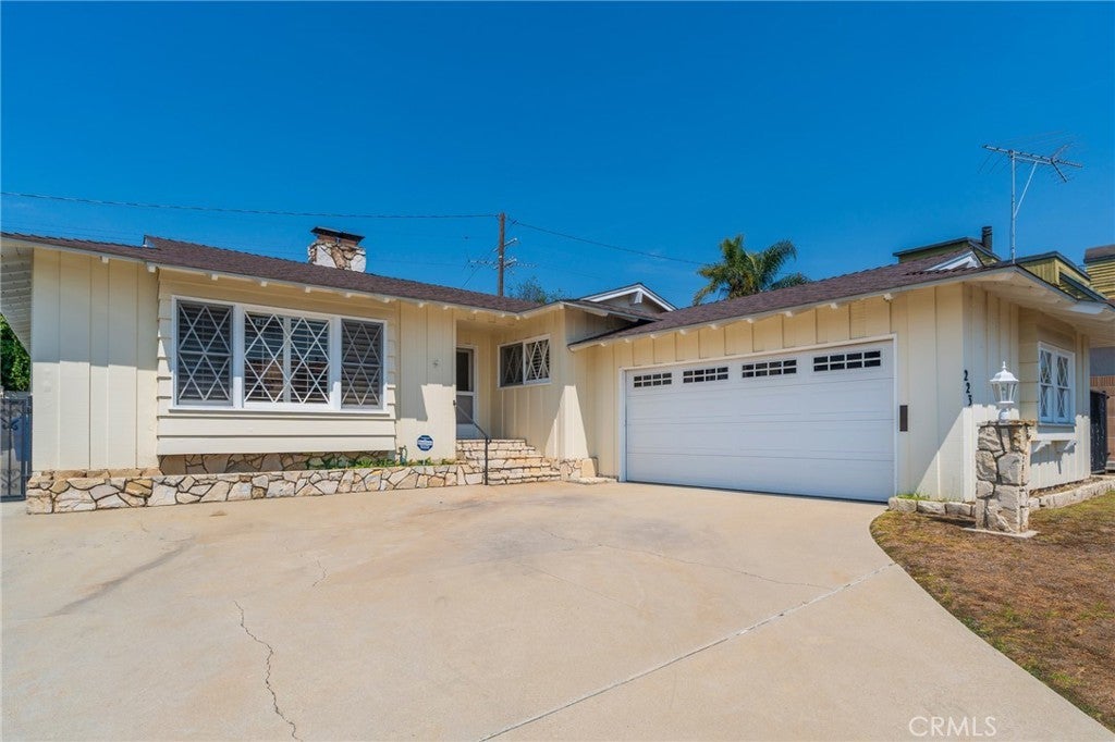 Photo of Listing #SB25171532