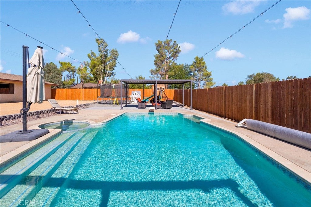 Photo of Listing #CV25172406