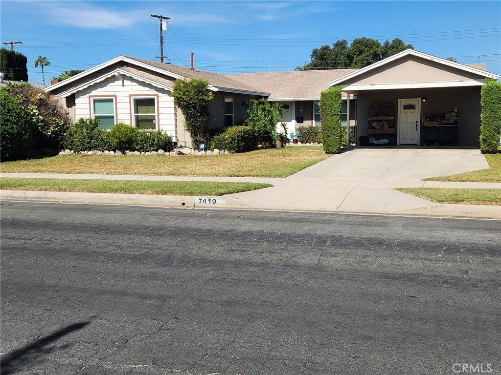 Photo of Listing #SR25175477