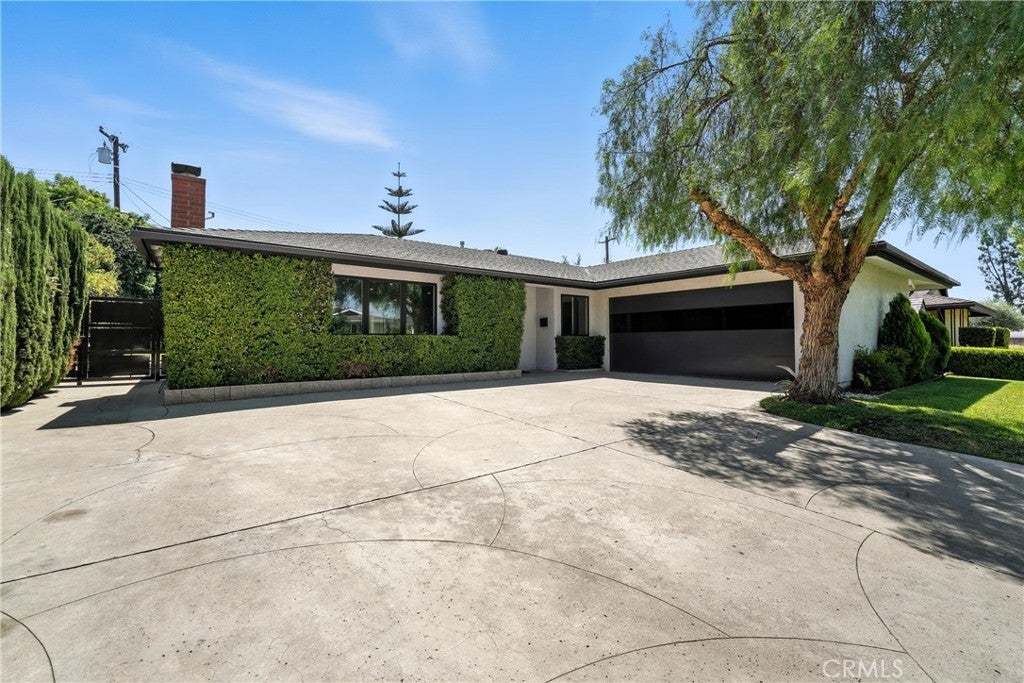 Photo of Listing #DW25175266