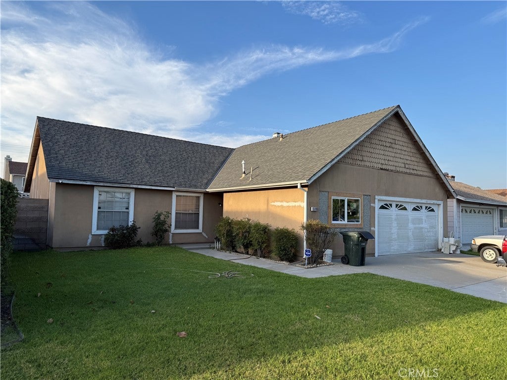 Photo of Listing #IV25175218