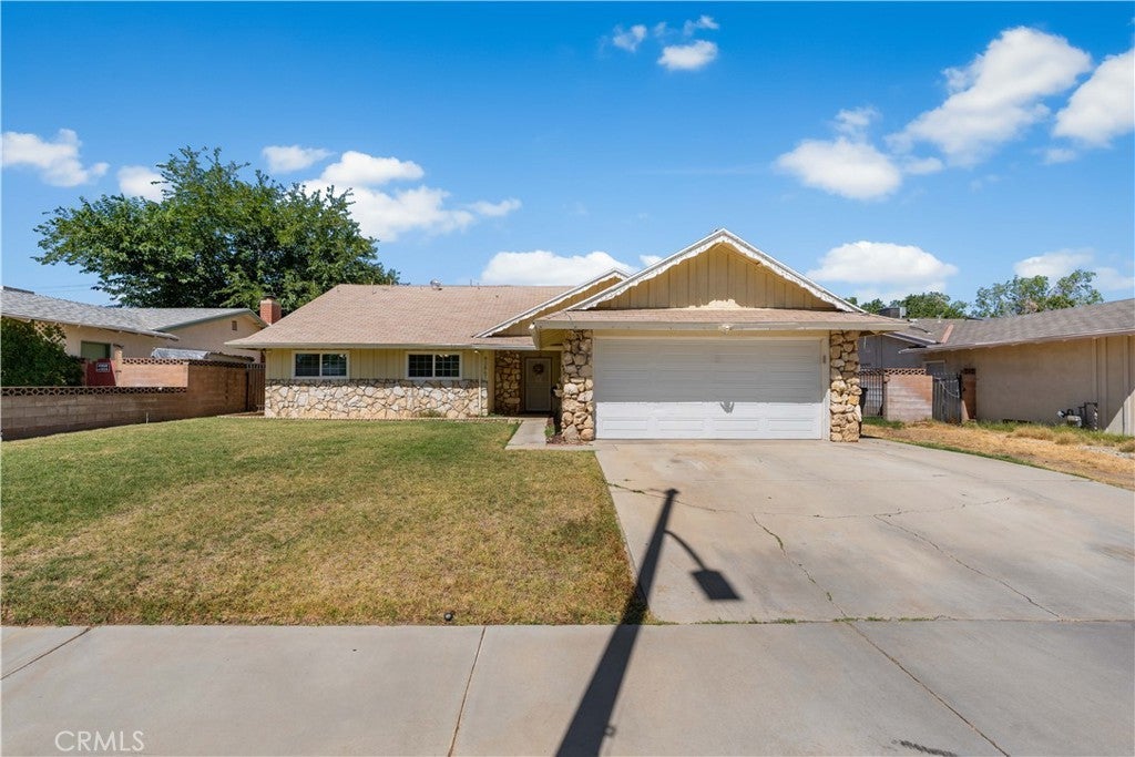 Photo of Listing #SR25175573