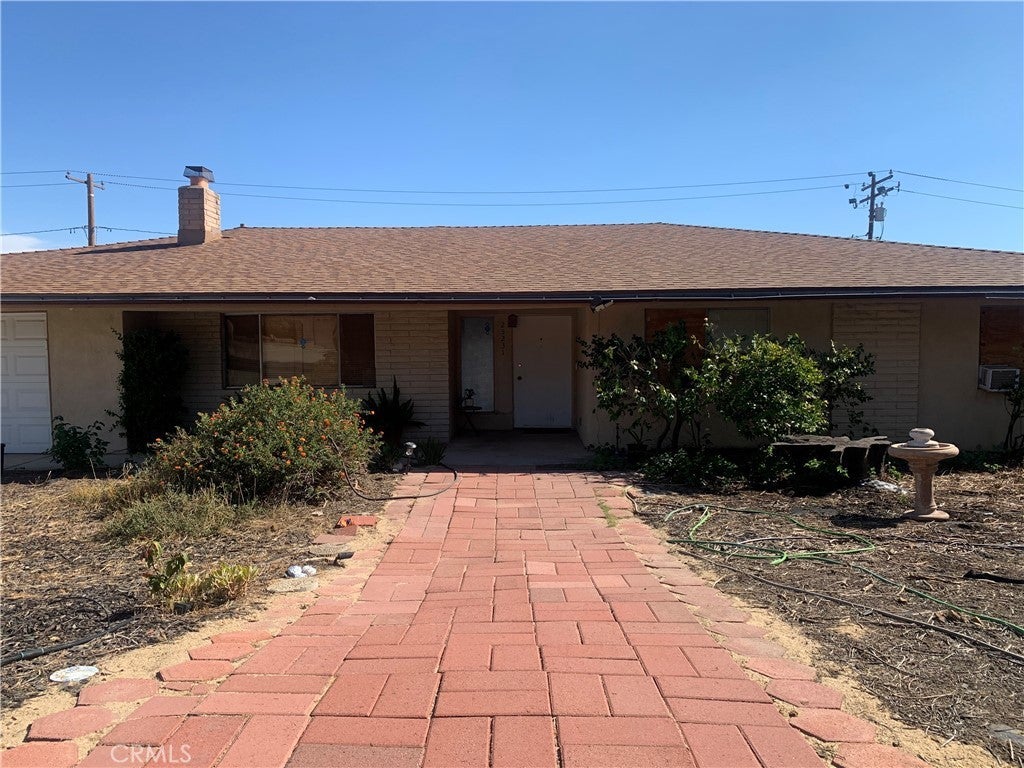 Photo of Listing #IV25175634