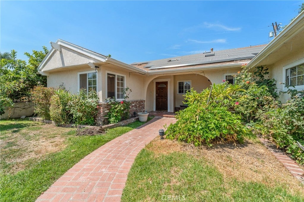 Photo of Listing #SR25176285