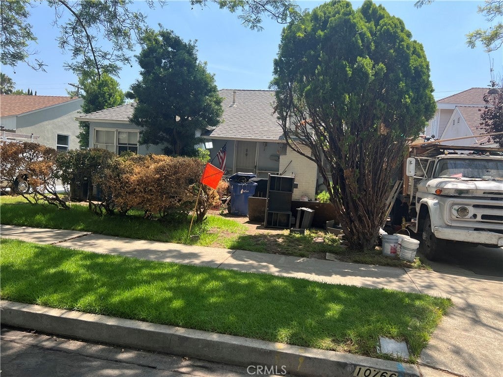 Photo of Listing #MB25175371