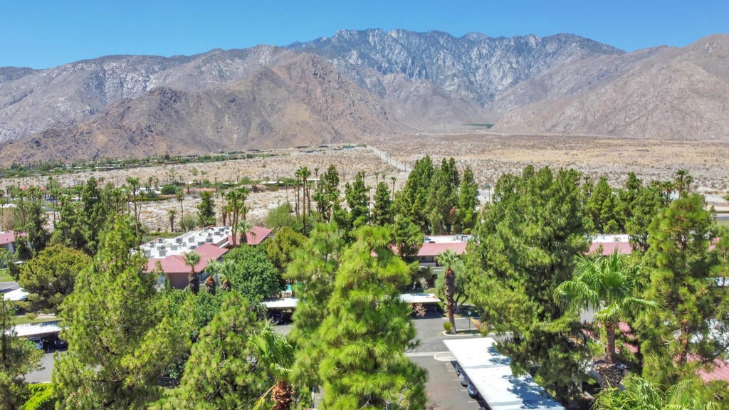 2825 North Felices Road # 212, Palm Springs