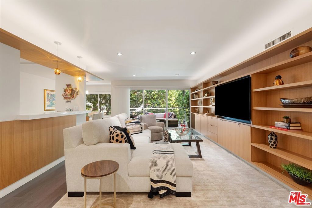 Photo of Listing #25574649