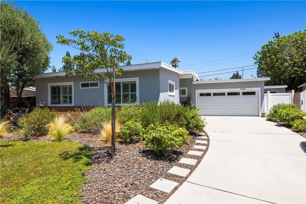 Photo of Listing #SR25175506