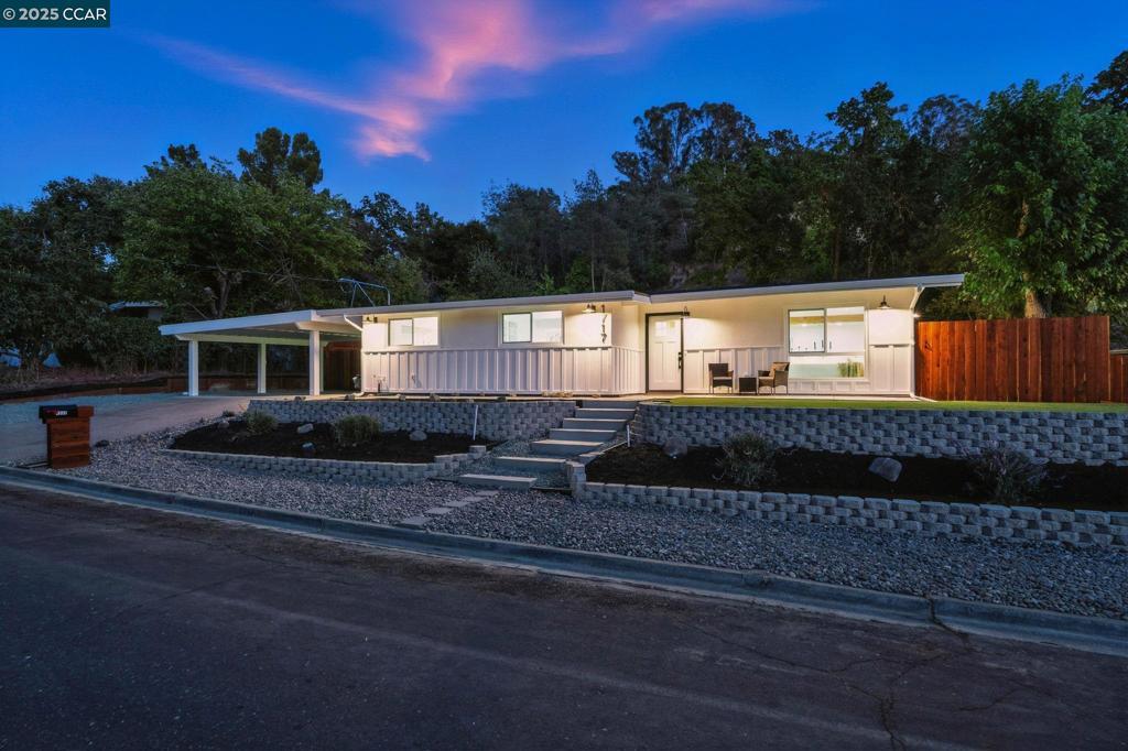 Photo of Listing #41107263