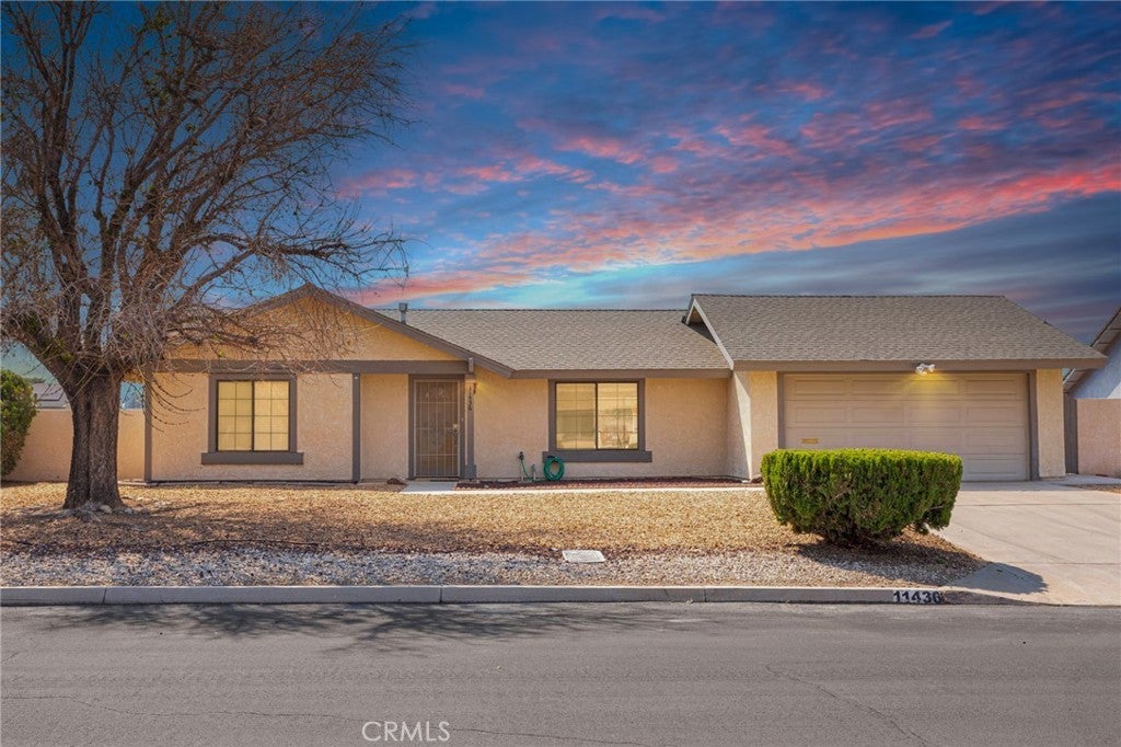 Photo of Listing #IV25177022