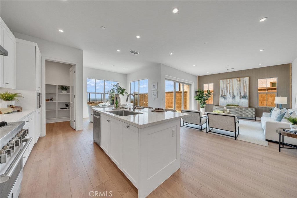 Photo of Listing #OC25177161