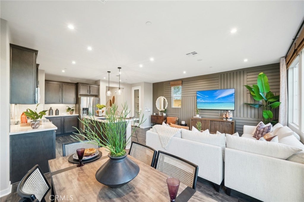 Photo of Listing #SW25177249